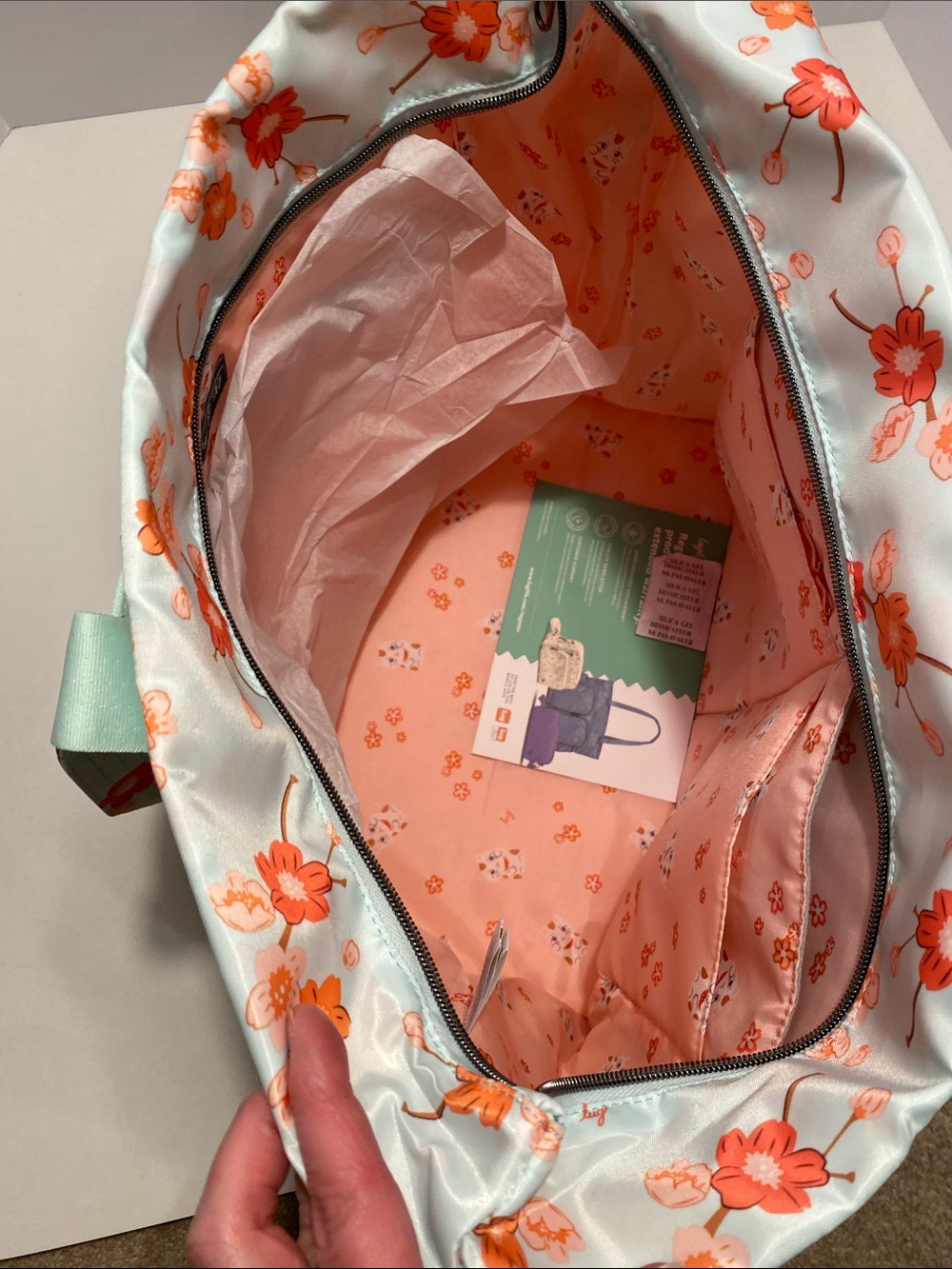 NEW! Lug SAKURA FERRY XL SE Expandable Carry-All Tote Bag Lucky Cat Pink Lining - Picture 10 of 15